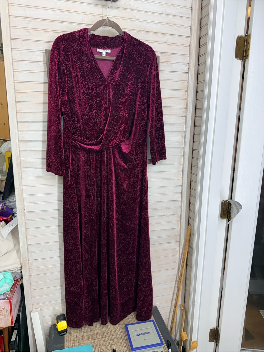 NWOT Chaus Women’s XL Deep Wine Velvet Wrap Midi Dress